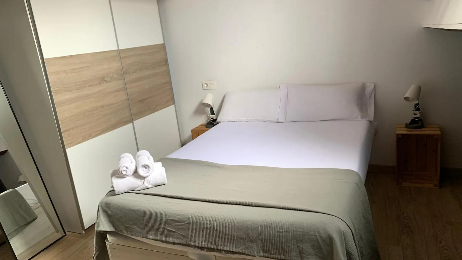 Habitación en casa particular Apartamento Precioso Atico En Casco Viejo Bilbao España