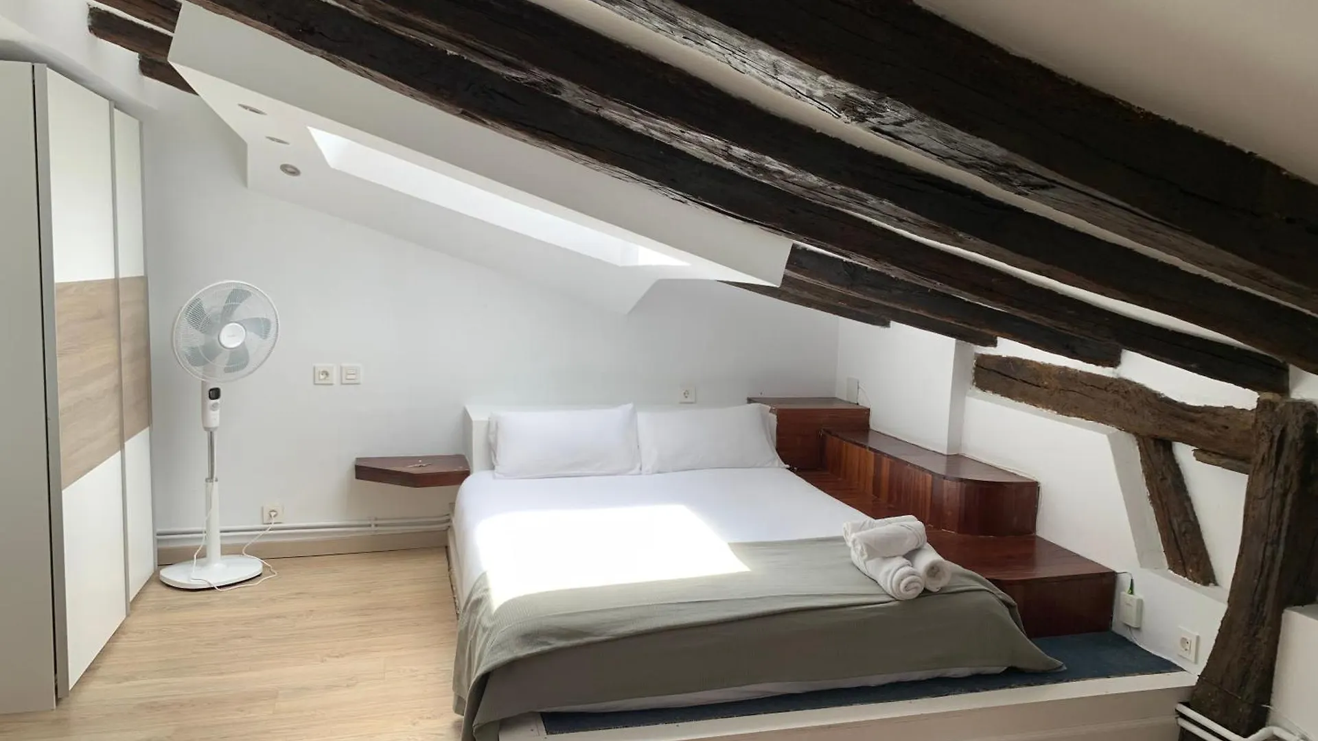 Apartamento Precioso Atico En Casco Viejo Bilbao 0*,  España